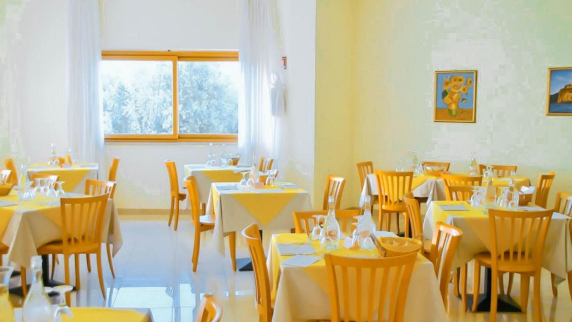 Club Touring Beach Hotel Роди-Гарганико Экстерьер фото
