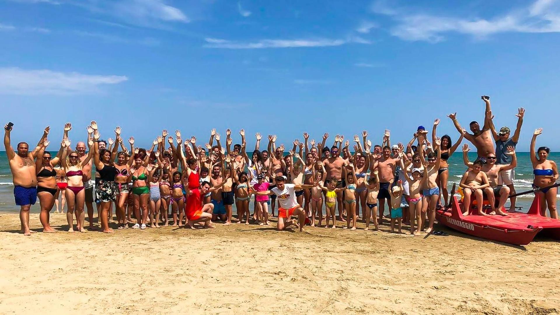 Club Touring Beach Hotel Роди-Гарганико Экстерьер фото